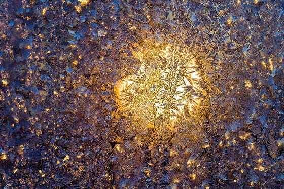 Eisblumen am Fenster